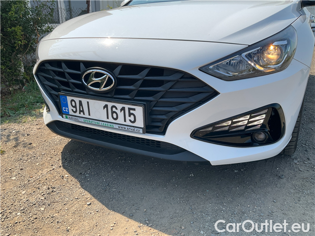  Hyundai  i30  kom.1.5i Family Comfort 5d #9