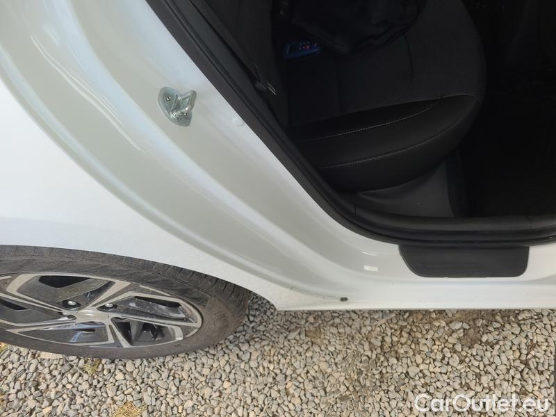  Hyundai  i30  (PD)(01.2017  ->)  kom.1.5T-GDI Smart 5d #21