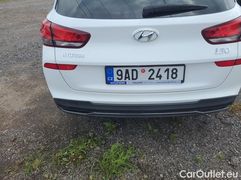  Hyundai  i30  (PD)(01.2017  ->)  kom.1.5T-GDI Smart 5d #26