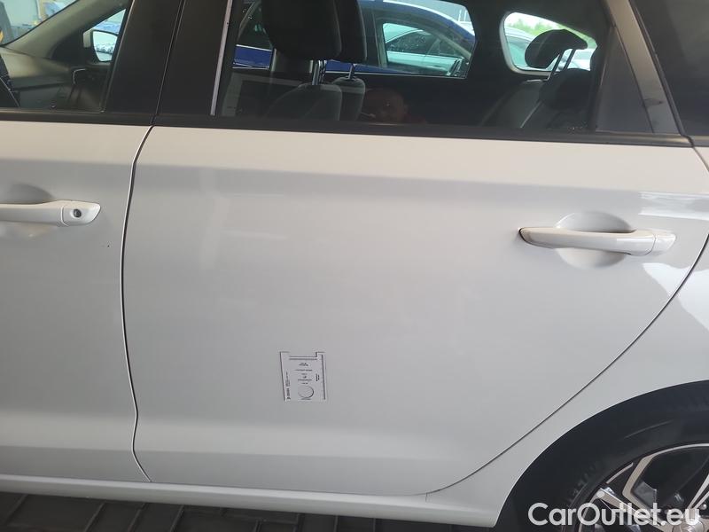  Hyundai  i30  (PD)(01.2017  ->)  kom.1.0TGDI Family Comf AT #5