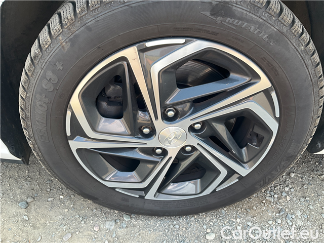  Hyundai  i30  kom.1.5i Family Comfort 5d #5