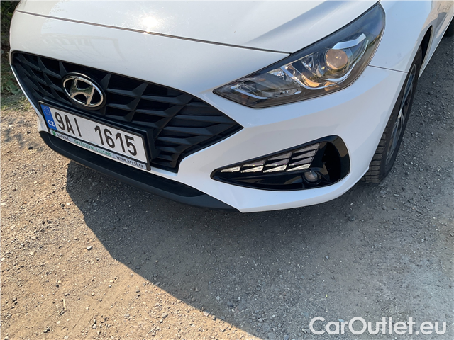  Hyundai  i30  kom.1.5i Family Comfort 5d #8