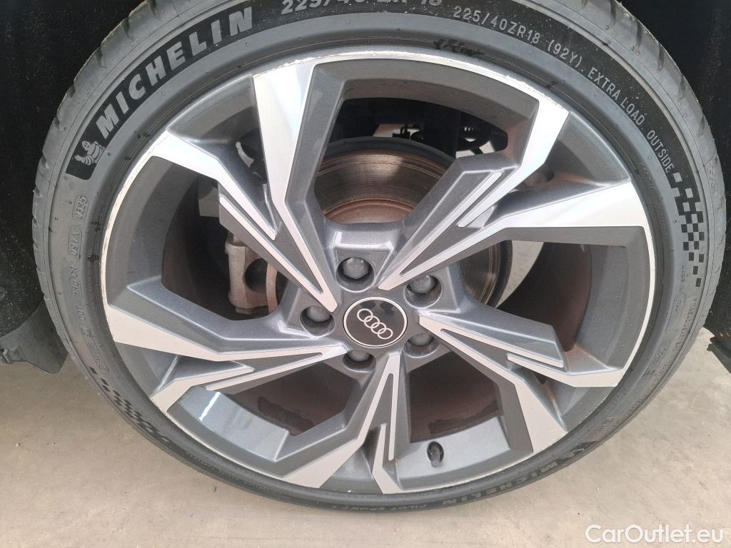  Audi  A3 AUDI  Sportback / 2020 / 5P / Berline 35 TFSI 150 MHEV S Tronic S Line #69