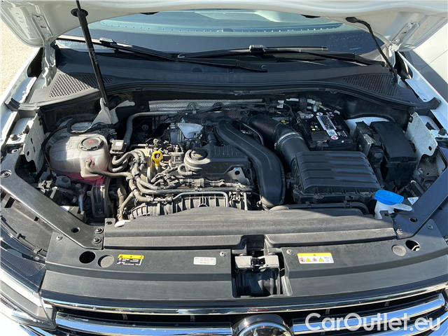  Volkswagen  Tiguan Tig.All.1.5 TSI 110 Life AT 5d #1