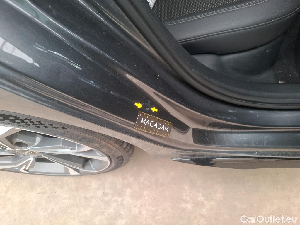  Audi  A3 AUDI  Sportback / 2020 / 5P / Berline 35 TFSI 150 MHEV S Tronic S Line #93