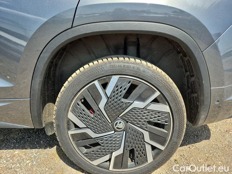  Skoda  Kodiaq  (2016)  2.0TSI 180 RS 4x4 AT #21