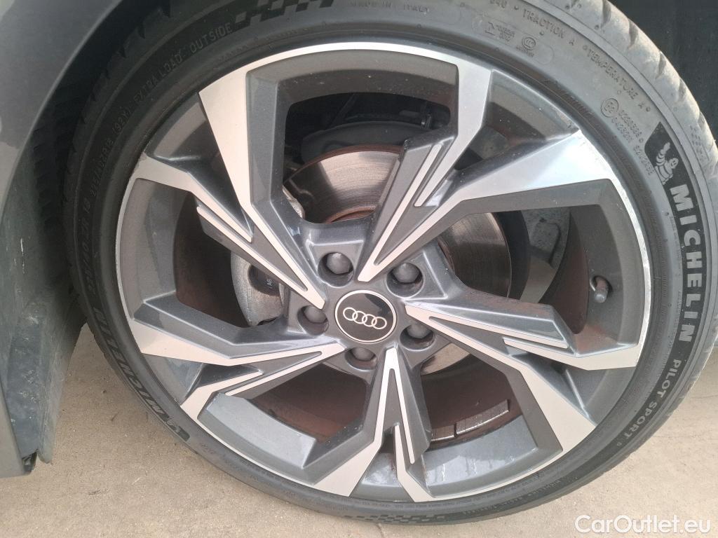  Audi  A3 AUDI  Sportback / 2020 / 5P / Berline 35 TFSI 150 MHEV S Tronic S Line #61