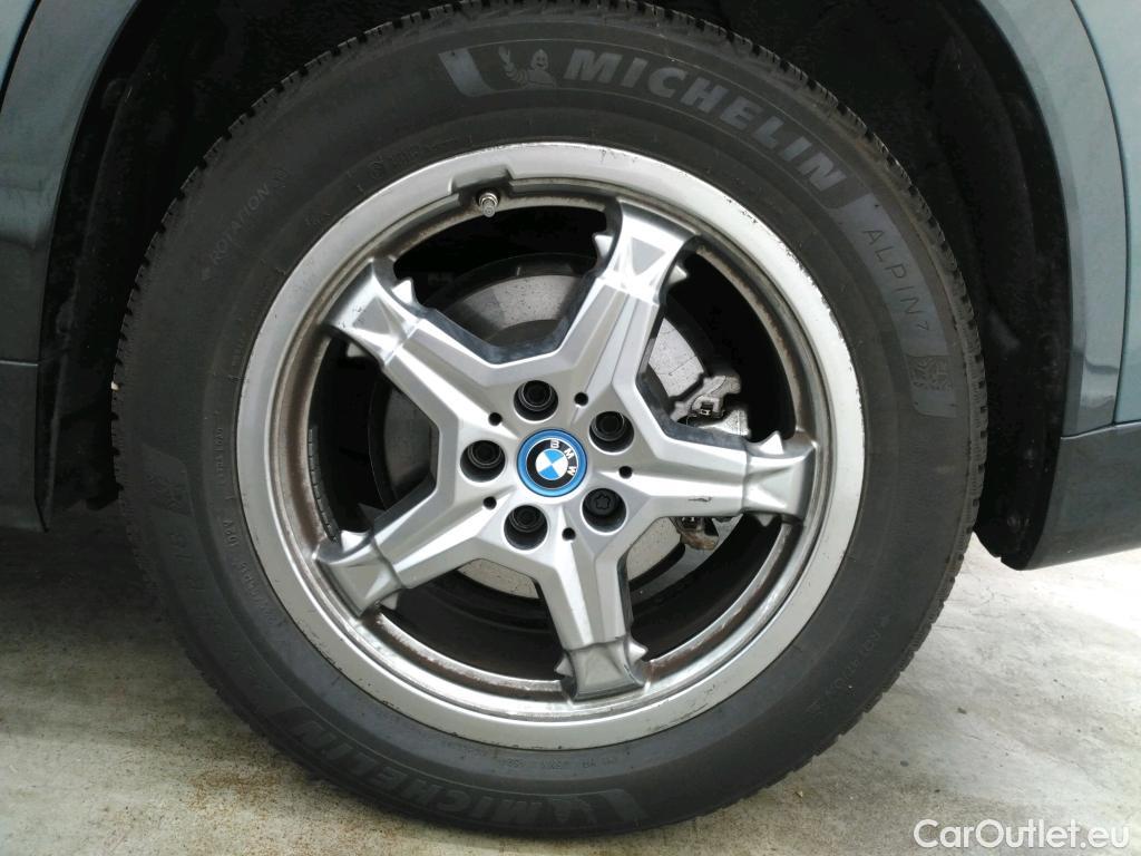 Bmw  iX 1 Série iX1 30 xDrive xLine 64kWh BVA #28