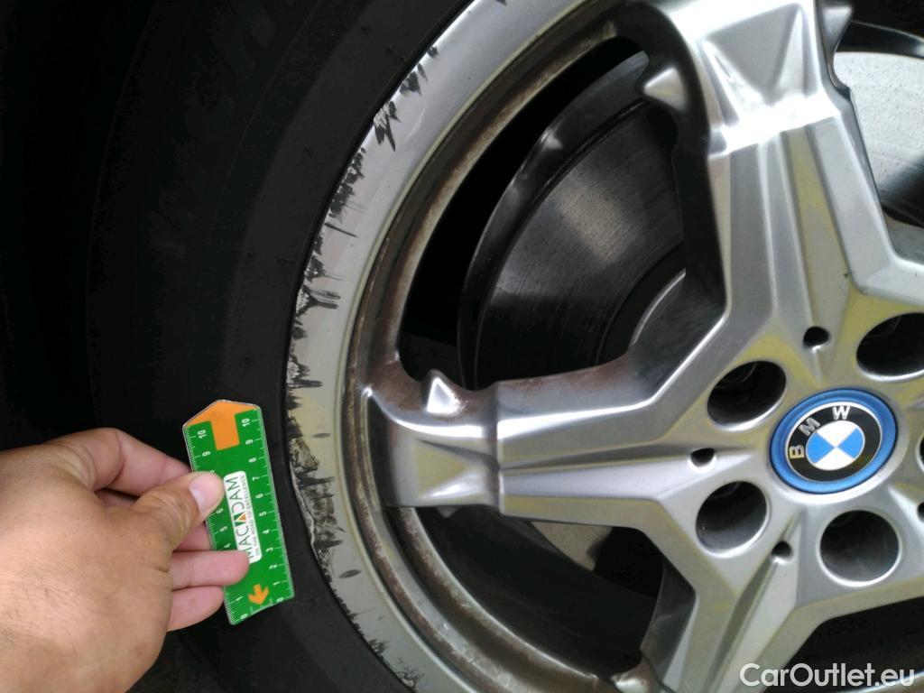  Bmw  iX 1 Série iX1 30 xDrive xLine 64kWh BVA #3