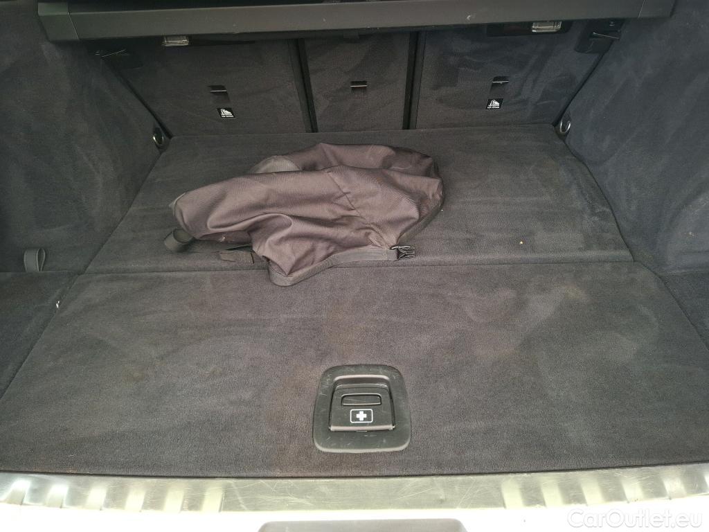  Bmw  Serie 3 BMW Série 3 Touring / 2022 / 5P / Break 320e 204ch M Sport BVA8 Hybride #35