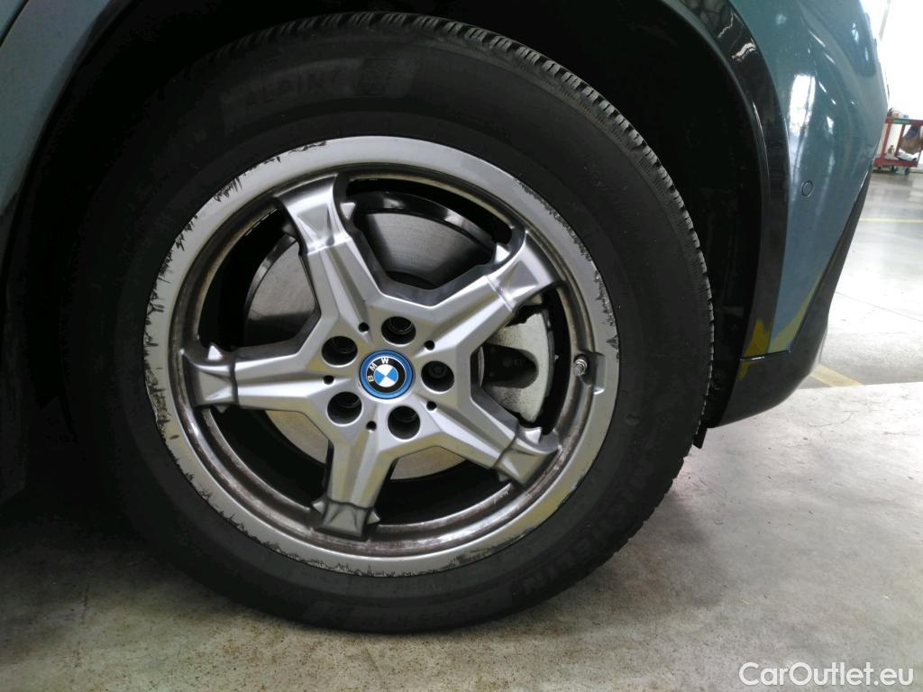  Bmw  iX 1 Série iX1 30 xDrive xLine 64kWh BVA #12
