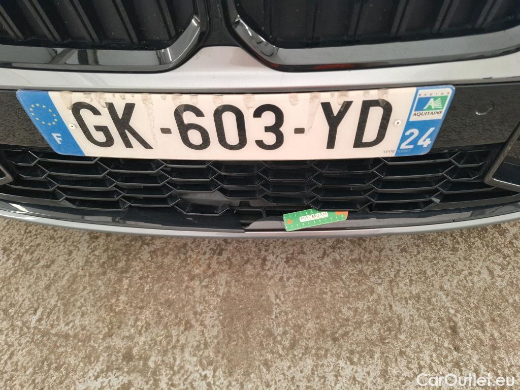  Bmw  Serie 3 BMW Série 3 Touring / 2022 / 5P / Break 320e 204ch M Sport BVA8 Hybride #24
