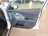  KIA  Niro KIA  / 2019 / 5P / BERLINA 1.6 HEV GDI URBAN DCT #97
