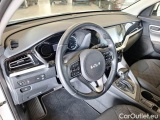  KIA  Niro KIA  / 2019 / 5P / BERLINA 1.6 HEV GDI URBAN DCT #130