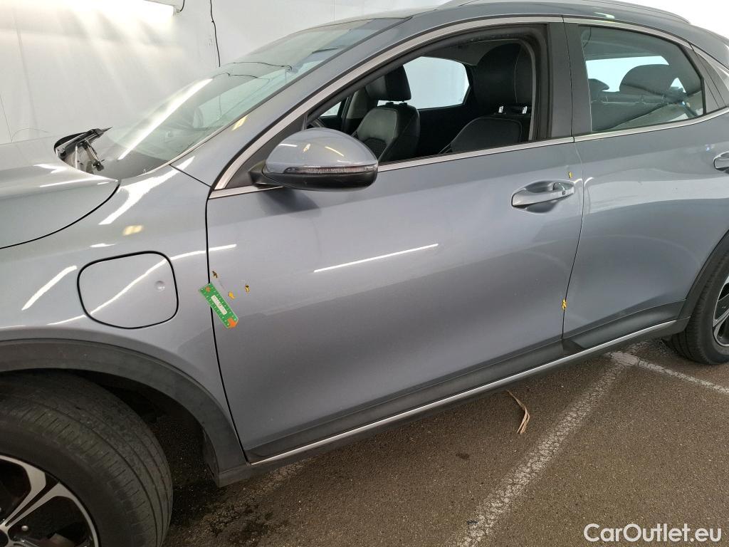  KIA  XCeed KIA  / 2019 / 5P / Crossover 1.6 GDI ISG ISG PHEV ACTIVE BUS DCT6 #13