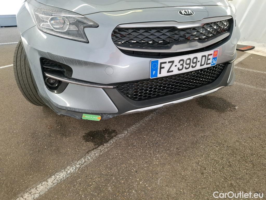  KIA  XCeed KIA  / 2019 / 5P / Crossover 1.6 GDI ISG ISG PHEV ACTIVE BUS DCT6 #1