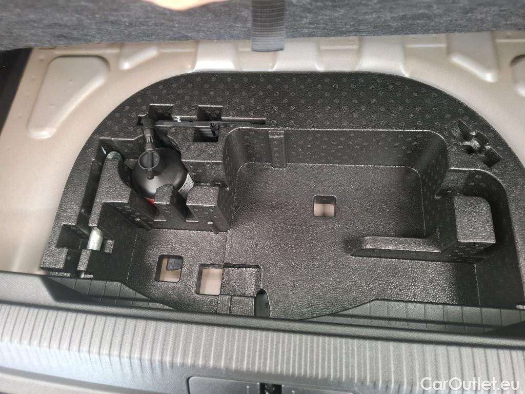  Peugeot  2008  (e-) Road Trip 50kWh BVA #1