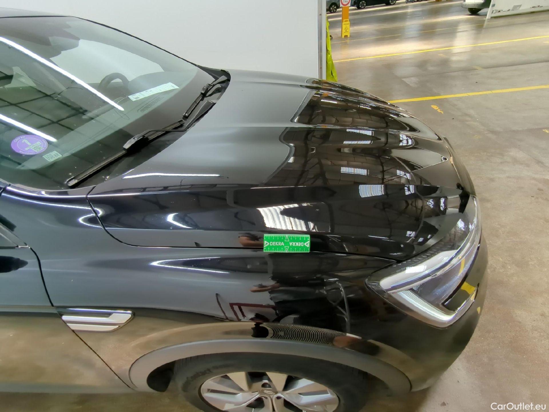  Renault  Arkana  Evolution 1.6 E-TECH Hybrid 145CV BVA6 6E #13