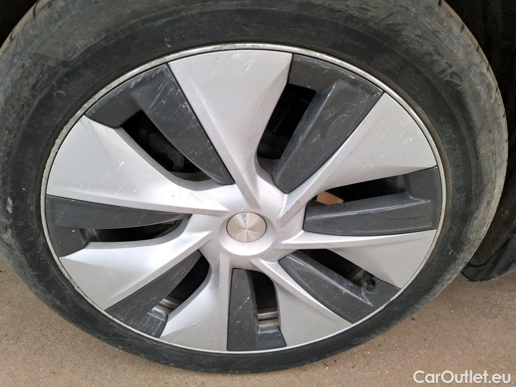  Tesla  Model Y TESLA  / 2021 / 5P / SUV RWD #11