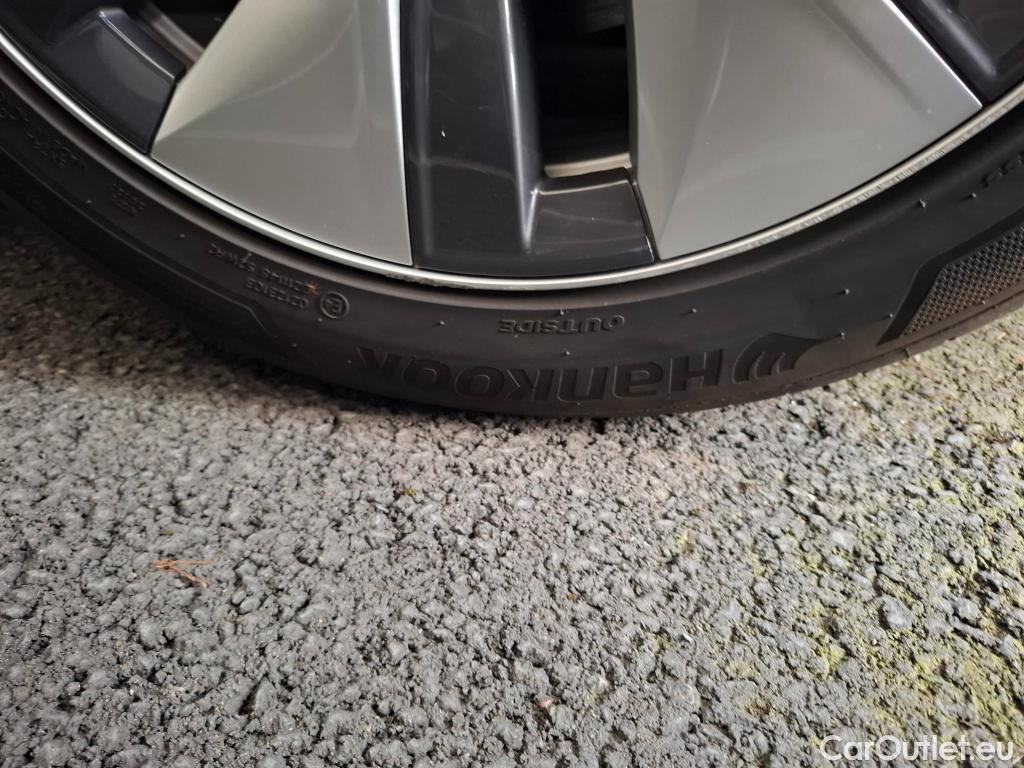  Tesla  Model Y TESLA  / 2021 / 5P / SUV RWD #37