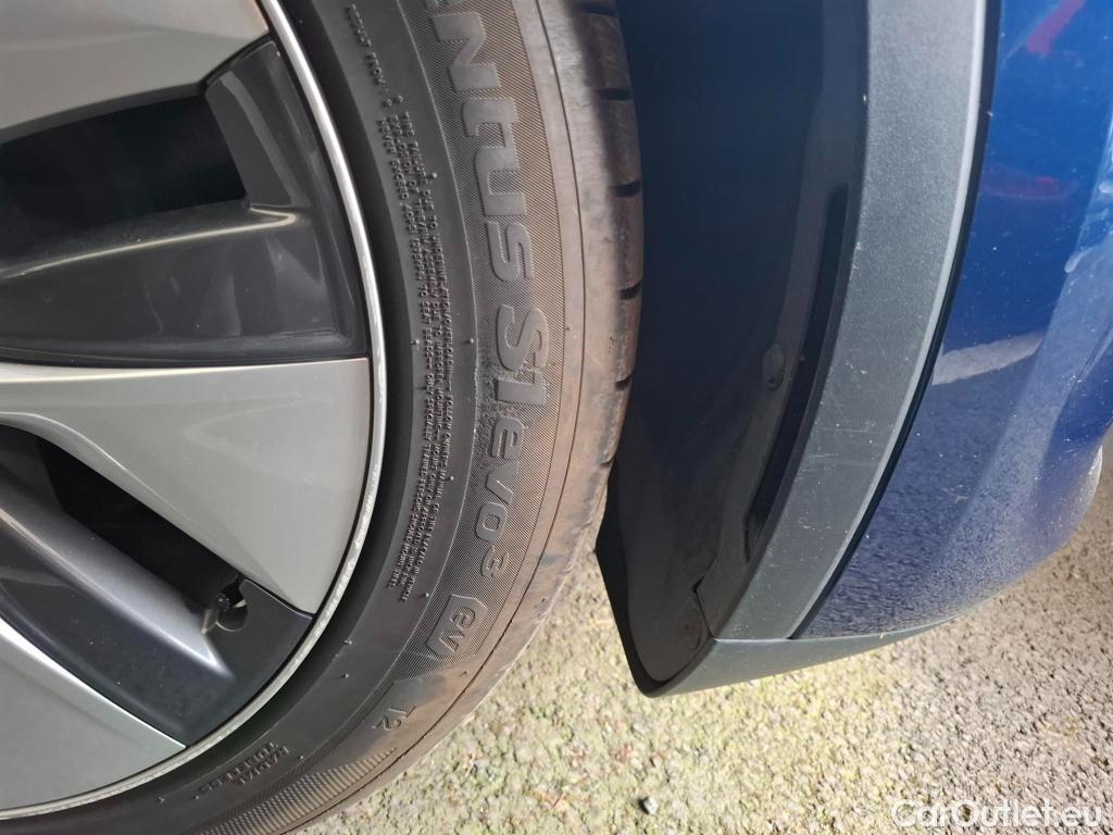  Tesla  Model Y TESLA  / 2021 / 5P / SUV RWD #35