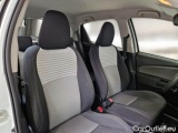  Toyota  Yaris TOYOTA  / 2017 / 5P / BERLINA 1.5 HYBRID BUSINESS #13