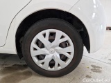  Toyota  Yaris TOYOTA  / 2017 / 5P / BERLINA 1.5 HYBRID BUSINESS #19