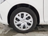  Toyota  Yaris TOYOTA  / 2017 / 5P / BERLINA 1.5 HYBRID BUSINESS #20