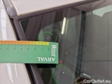  Toyota  Yaris TOYOTA  / 2017 / 5P / BERLINA 1.5 HYBRID BUSINESS #28