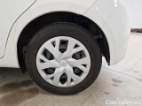  Toyota  Yaris TOYOTA  / 2017 / 5P / BERLINA 1.5 HYBRID BUSINESS #59