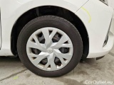  Toyota  Yaris TOYOTA  / 2017 / 5P / BERLINA 1.5 HYBRID BUSINESS #56