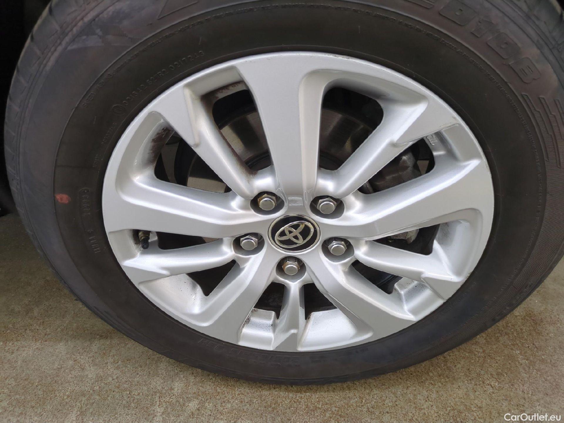  Toyota  Yaris Cross TOYOTA  Hybride / 2021 / 5P / SUV 1.5 HYBRID 116H DYNAMIC BUSINESS BEY AWD #3
