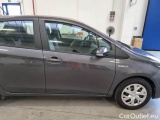  Toyota  Yaris TOYOTA  / 2017 / 5P / BERLINA 1.5 HYBRID BUSINESS #47