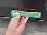  Toyota  Yaris TOYOTA  / 2017 / 5P / BERLINA 1.5 HYBRID BUSINESS #49