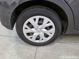  Toyota  Yaris TOYOTA  / 2017 / 5P / BERLINA 1.5 HYBRID BUSINESS #94