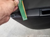  Toyota  Yaris TOYOTA  / 2017 / 5P / BERLINA 1.5 HYBRID BUSINESS #102