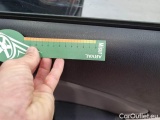  Toyota  Yaris TOYOTA  / 2017 / 5P / BERLINA 1.5 HYBRID BUSINESS #109