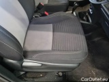 Toyota  Yaris TOYOTA  / 2017 / 5P / BERLINA 1.5 HYBRID BUSINESS #112