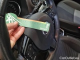  Toyota  Yaris TOYOTA  / 2017 / 5P / BERLINA 1.5 HYBRID BUSINESS #121
