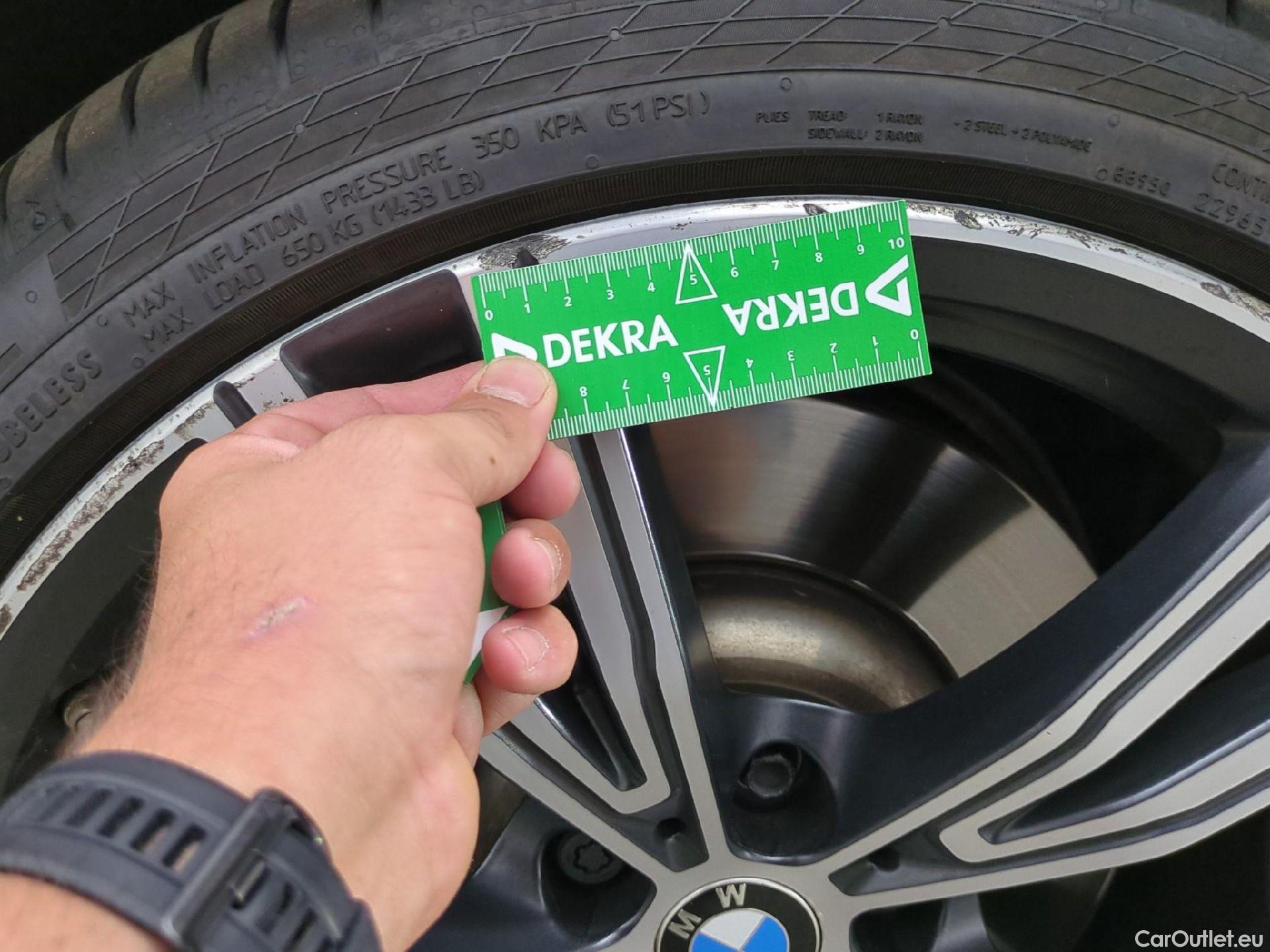  Bmw  Serie 3 BMW Série 3 Berline / 2018 / 4P / Berline 330e 292ch Business Design BVA8 Hybride #5
