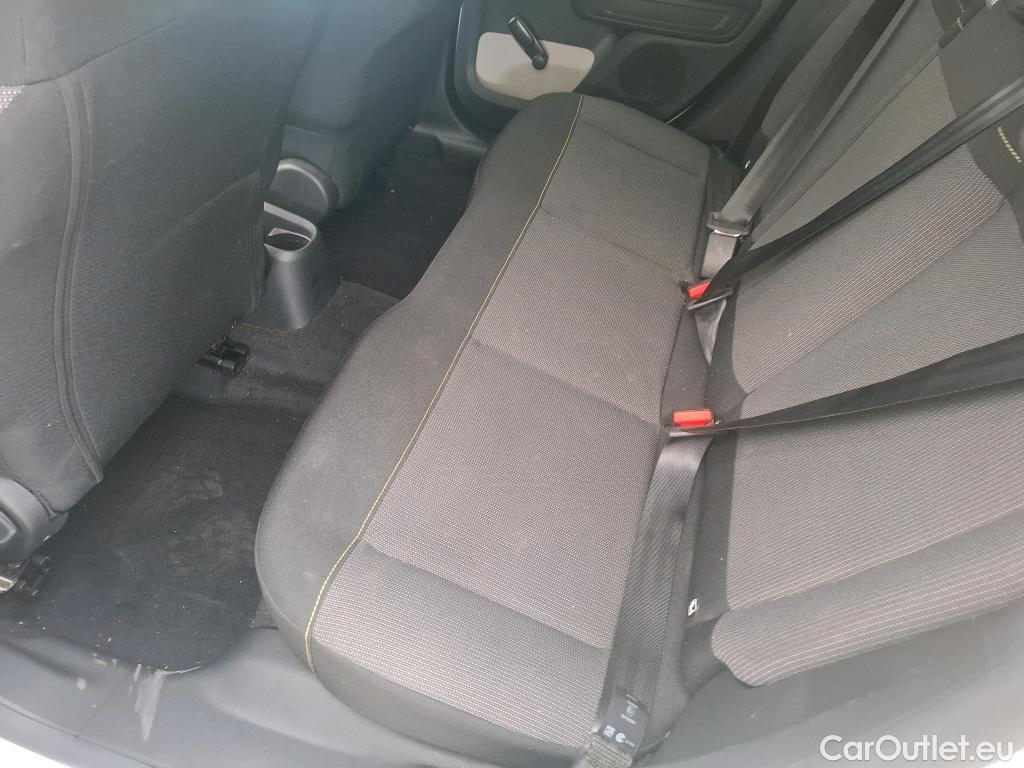  Citroen  C3  Shine 1.2 PureTech 110CV BVA6 6E #8