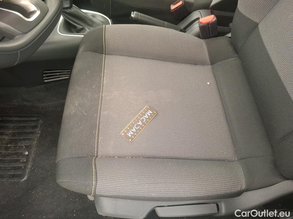  Citroen  C3  Shine 1.2 PureTech 110CV BVA6 6E #5