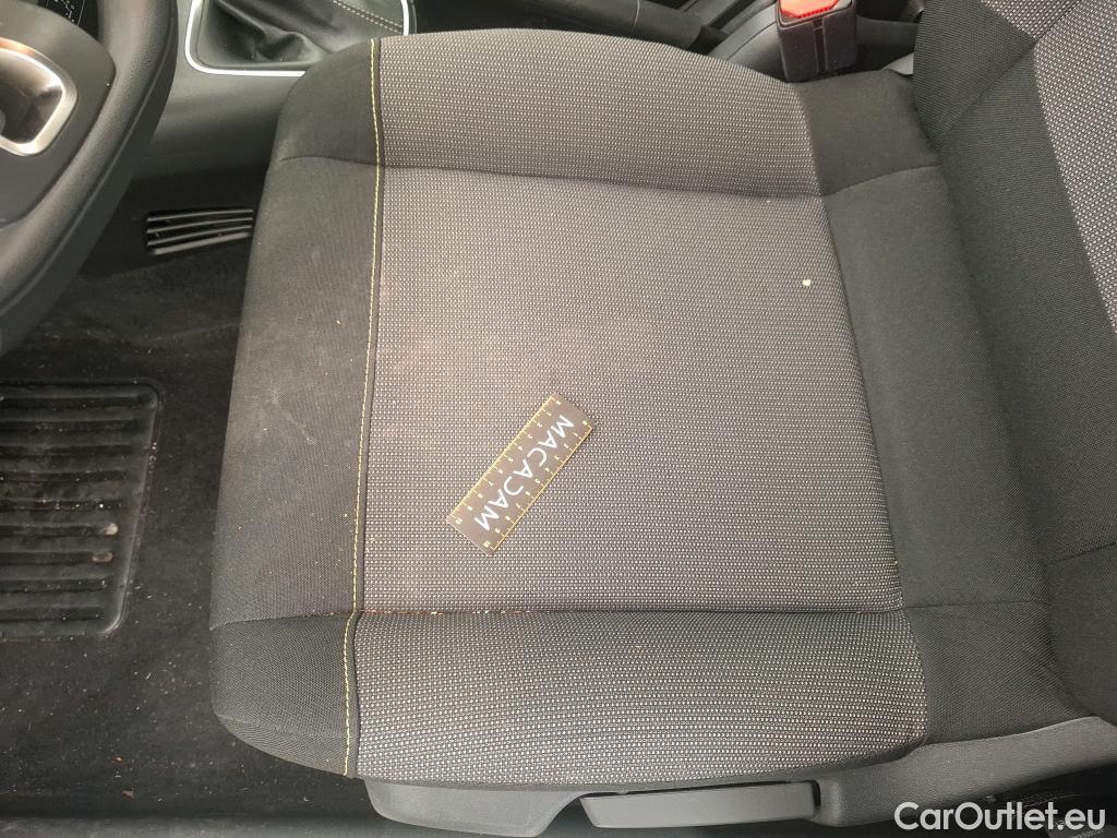  Citroen  C3  Shine 1.2 PureTech 110CV BVA6 6E #6