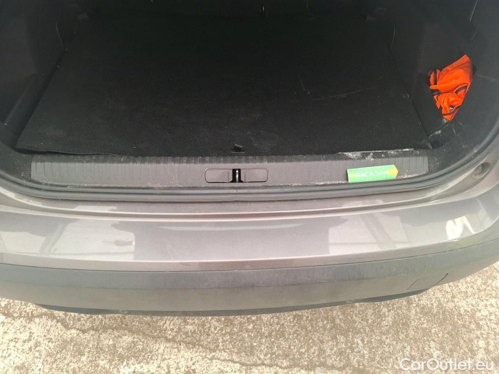  Citroen  C4  Berline Feel Pack 1.5 BlueHDI 110CV BVM6 E6d #7