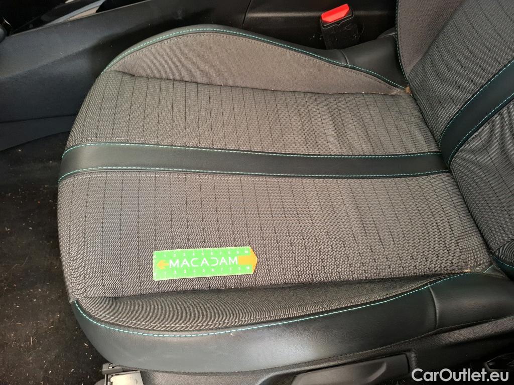  Peugeot  208  Allure Business 1.2 PureTech 100CV BVM6 E6d #14