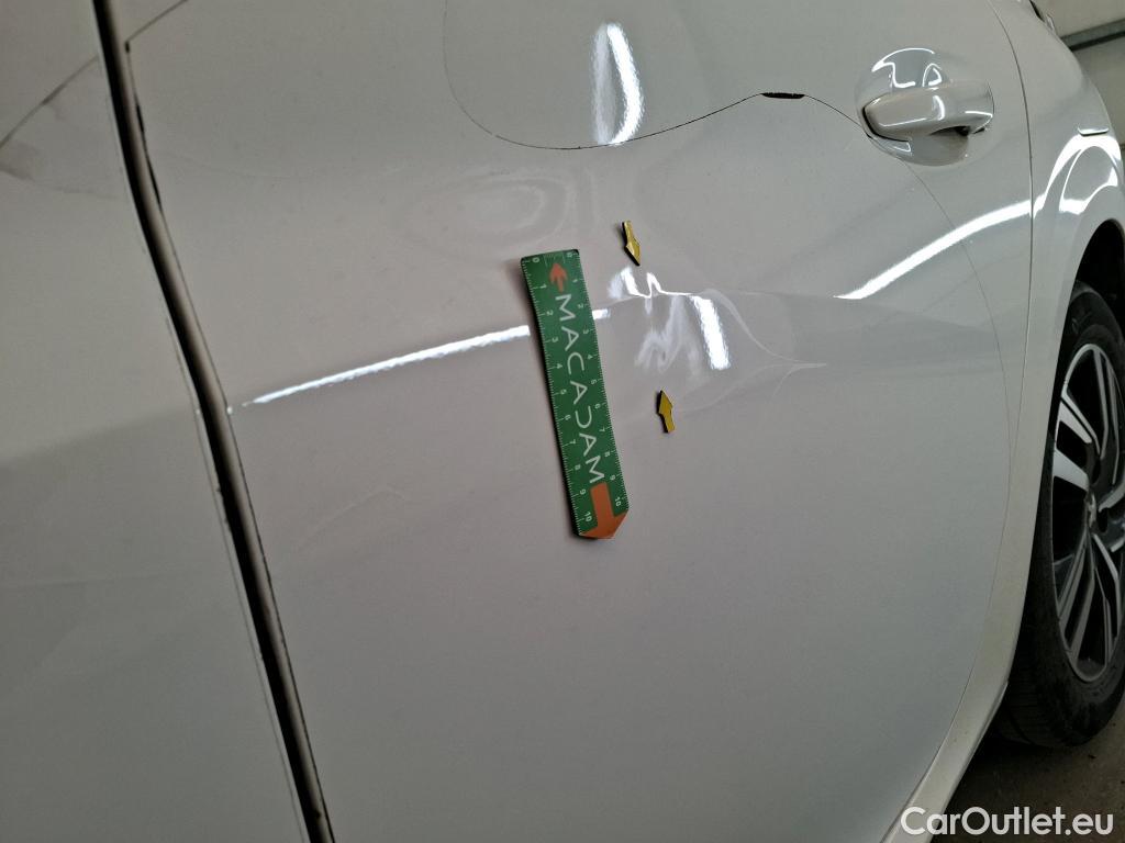  Peugeot  208  Allure Business 1.2 PureTech 100CV BVM6 E6d #2
