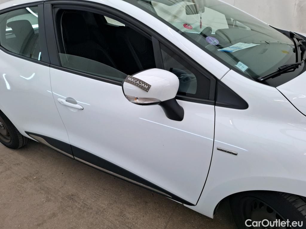  Renault  Clio  IV Trend 0.9 TCe 75CV BVM5 E6 #40