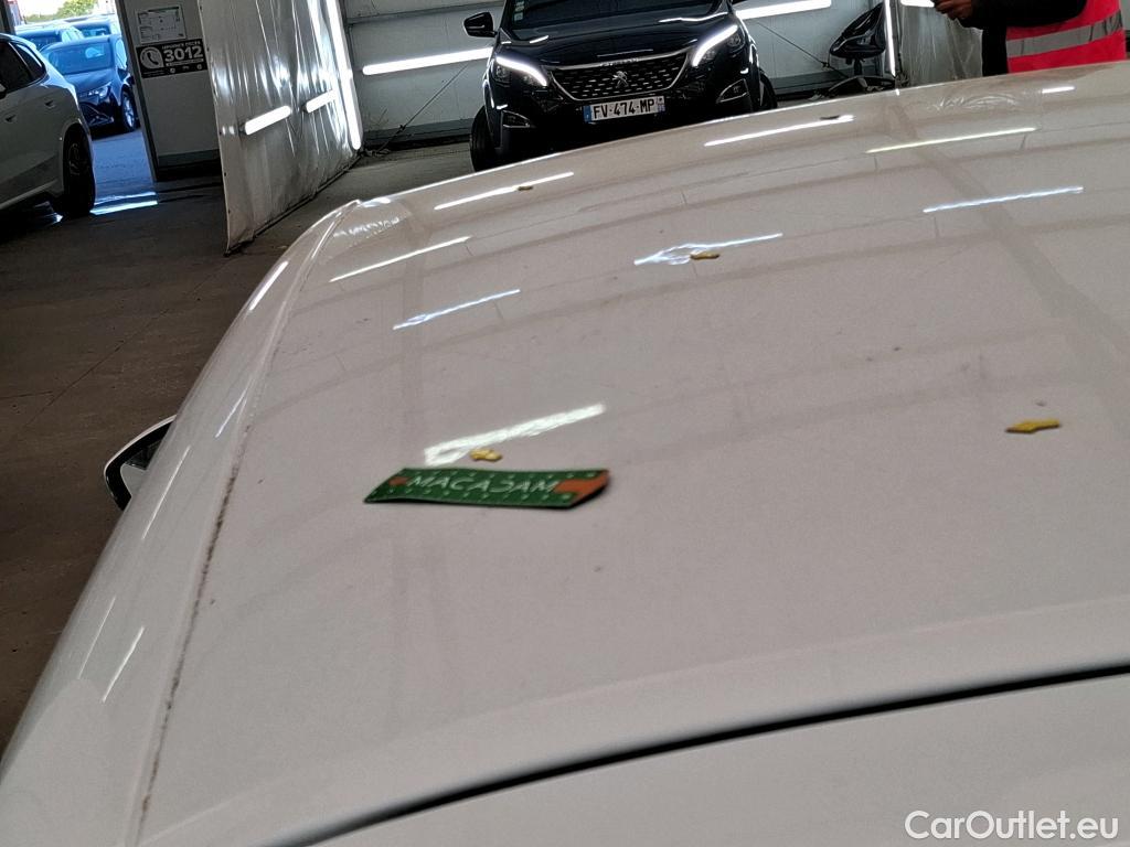  Peugeot  208  Allure Business 1.2 PureTech 100CV BVM6 E6d #5