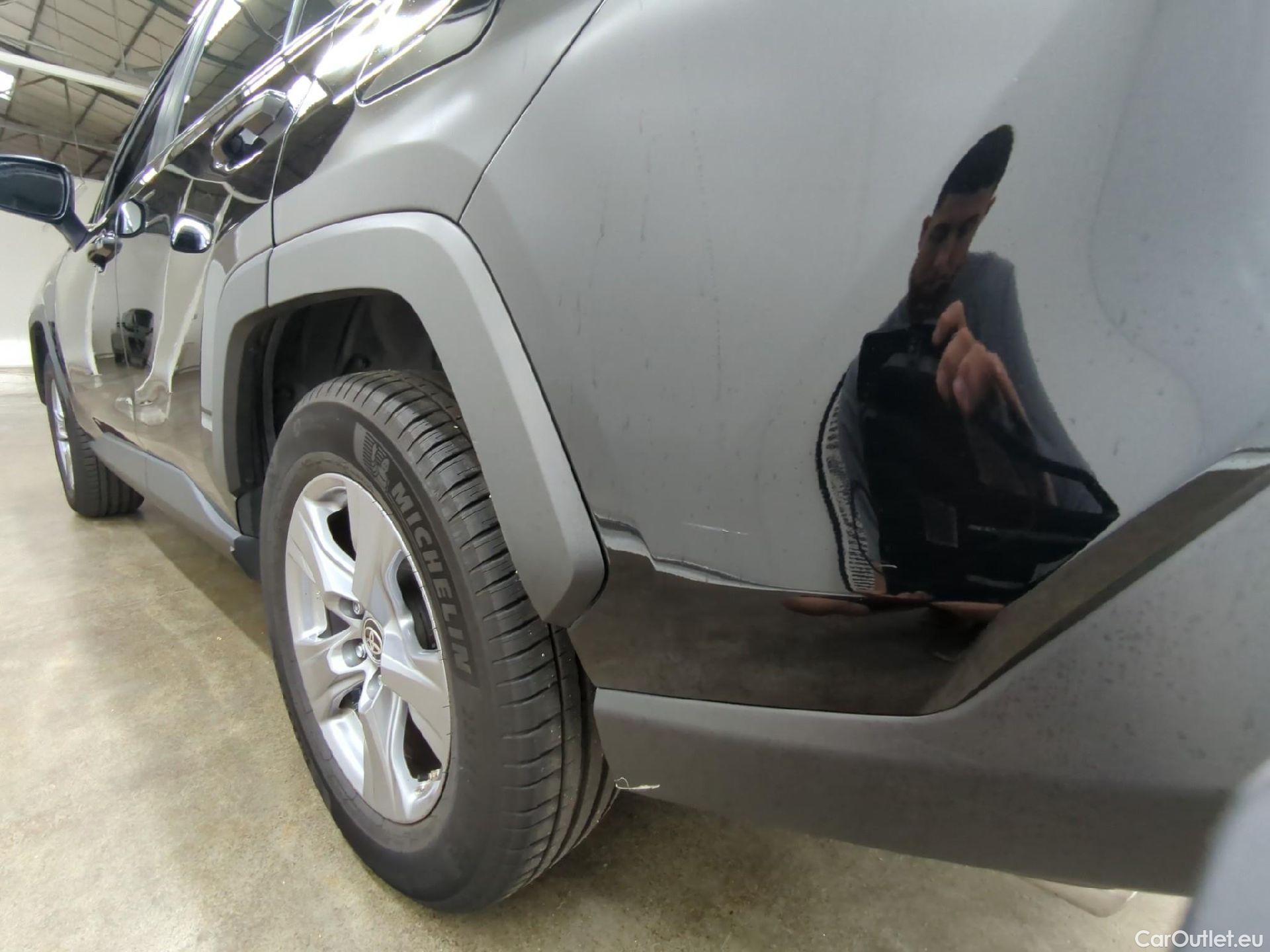  Toyota  RAV4 TOYOTA  Hybride / 2018 / 5P / SUV Hybride 2WD Dynamic Business Beyond Zero #10