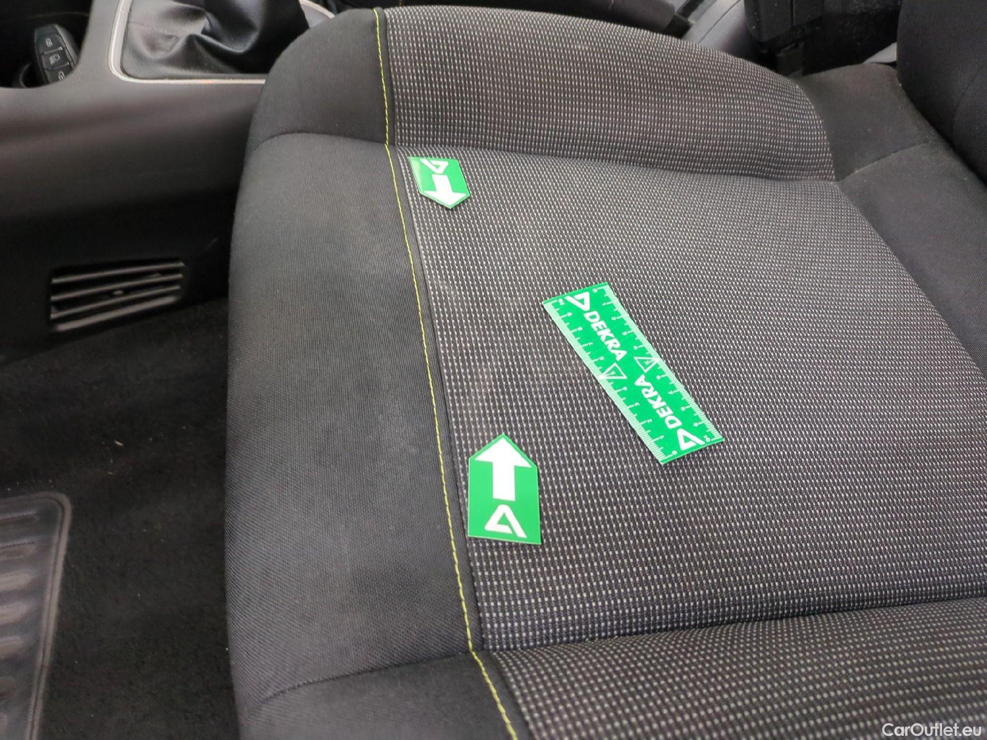  Citroen  C3  Max 1.2 PureTech 80CV BVM5 6E #2
